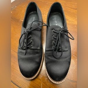 Stuart Weitzman Oxford shoes